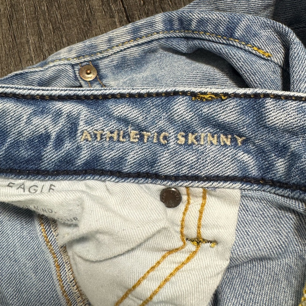 American Eagle Outfitters Men's Denim Jeans in Light Blue - Picture 3 of 4